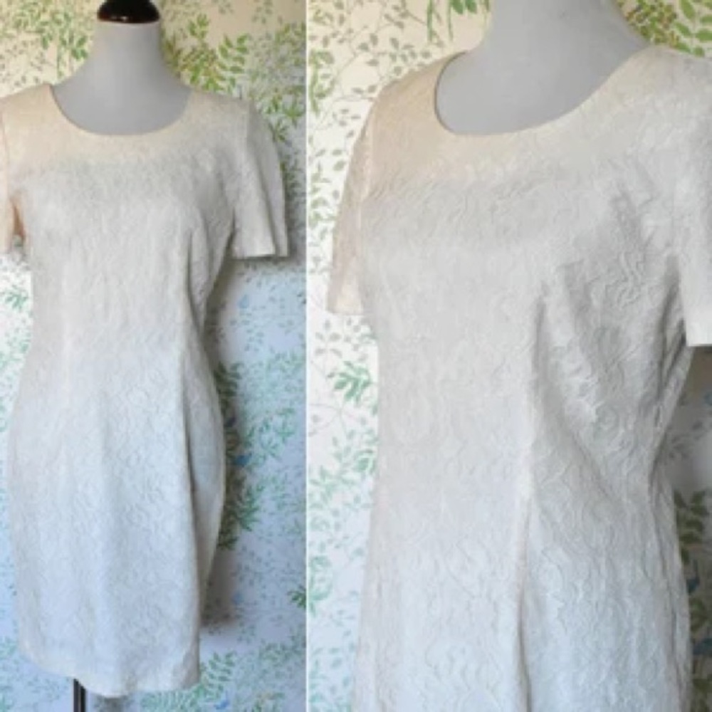 NWT Vintage BGB LTD Cream Lace White Short Sleeve Scoop Neck Sheath Midi Dress